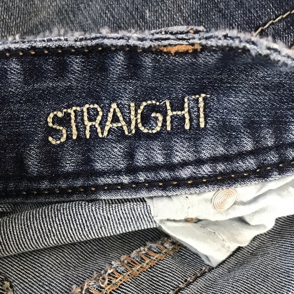 🔴Maurices Jeans🔴 - Picture 4 of 5